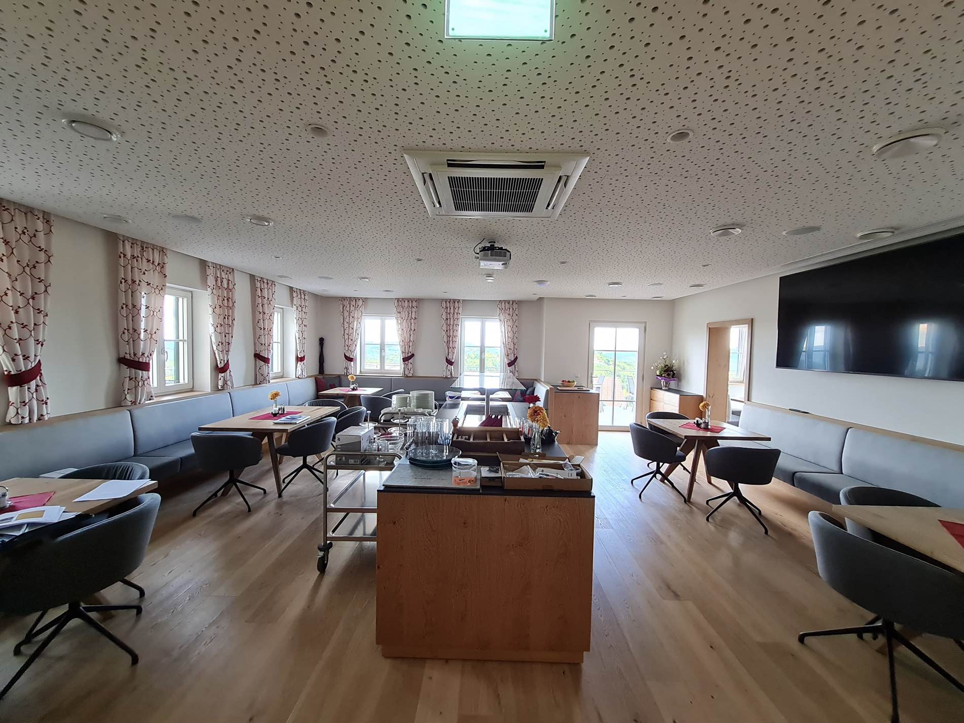 Zechner_Möbeldesign_Öffentlich_7